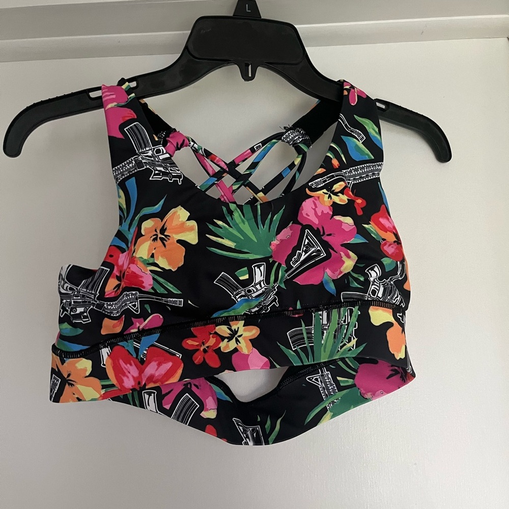 Combat Iron sport bra